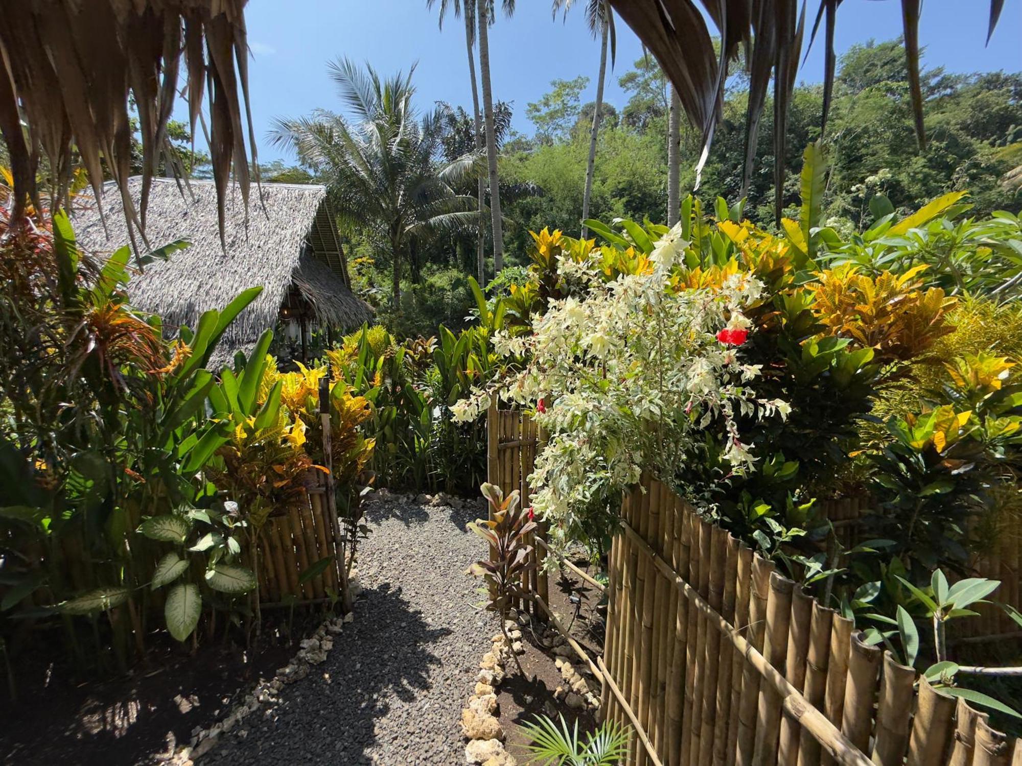 Rnv Eco Resort Bungalows Batukaras 外观 照片