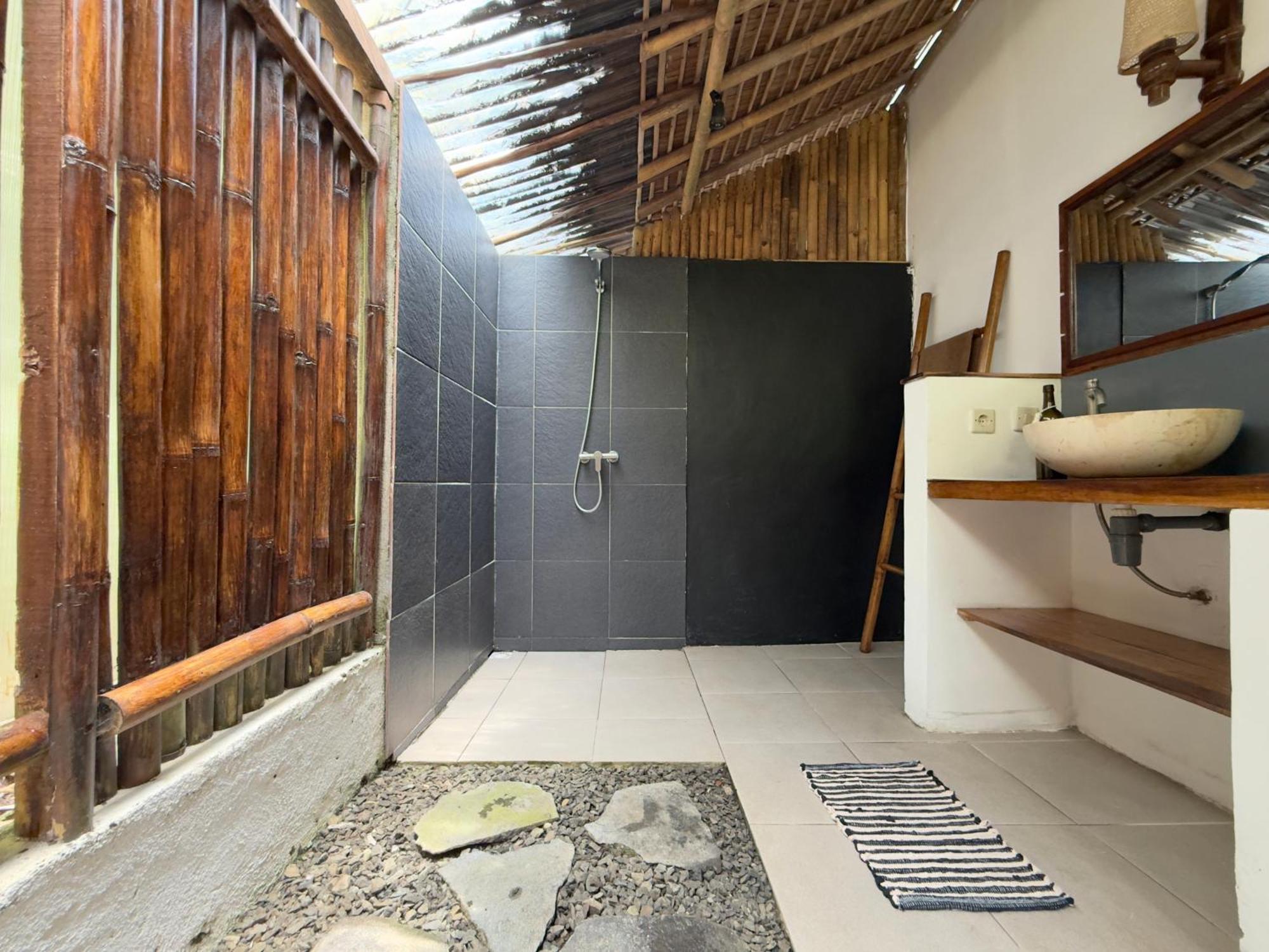 Rnv Eco Resort Bungalows Batukaras 外观 照片
