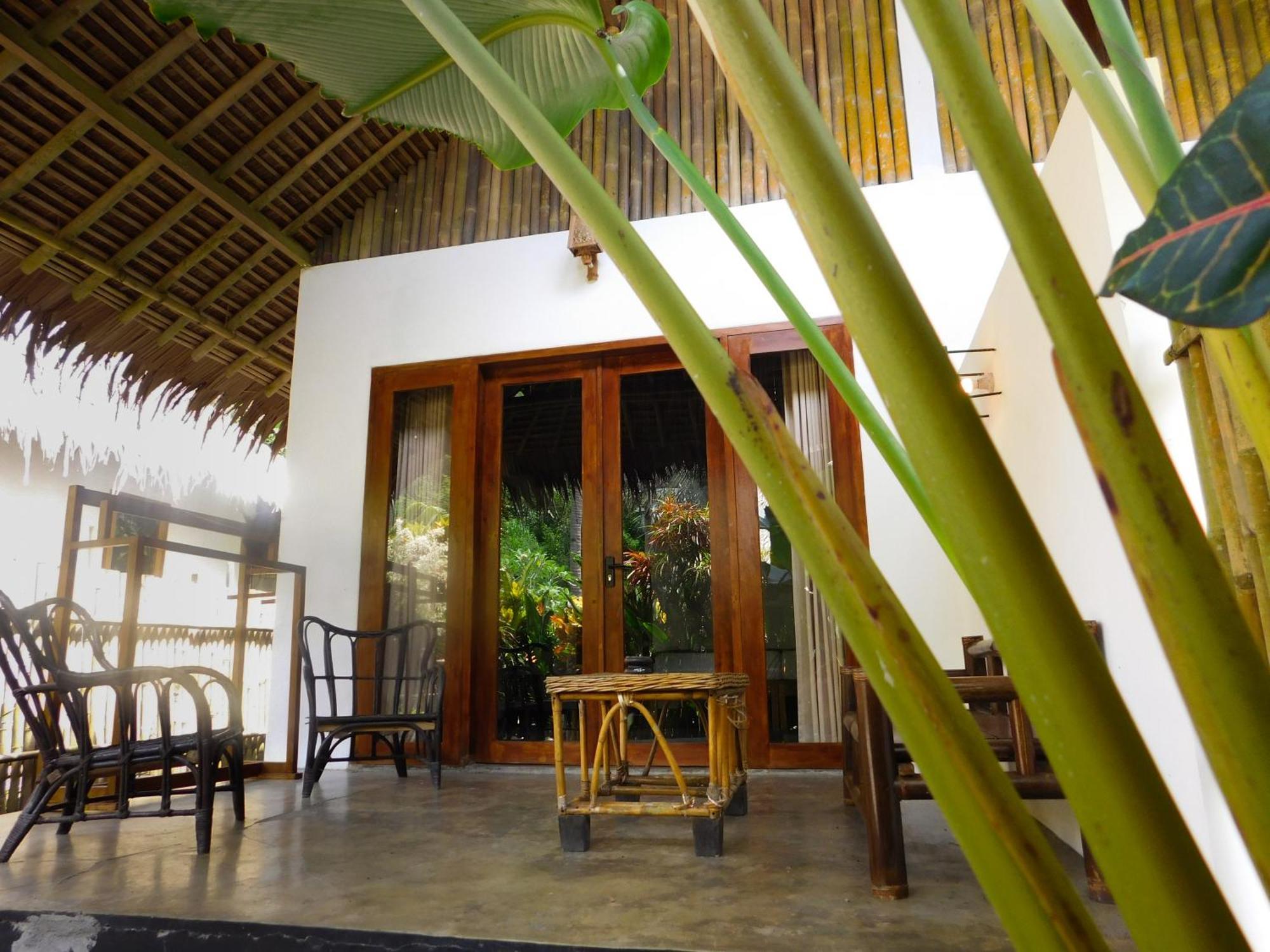 Rnv Eco Resort Bungalows Batukaras 外观 照片
