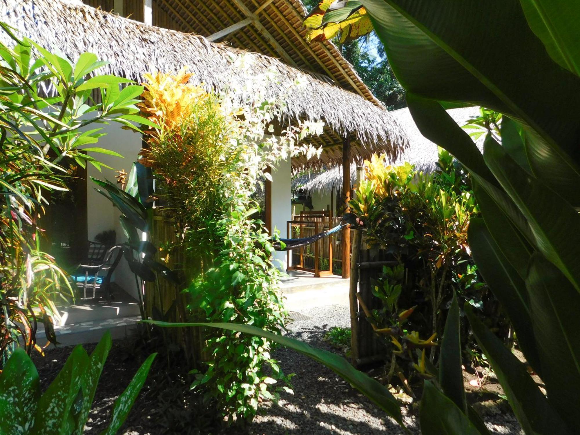 Rnv Eco Resort Bungalows Batukaras 外观 照片